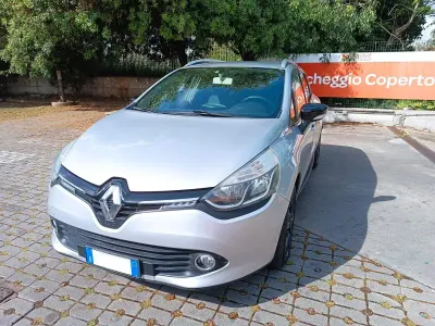 Occasion Renault Clio GrandTour 90 ch (66 kW) 2015 Argent Break