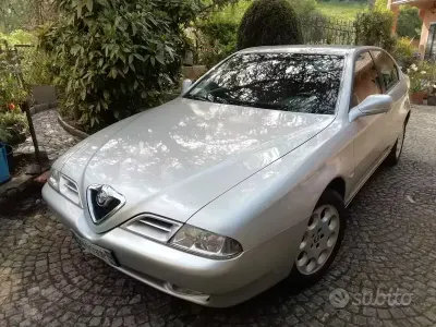 Usata Alfa Romeo 166 155 CV (114 kW) 1998 Grigio Berlina