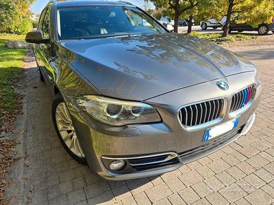 Usata BMW 520 Luxury Line 190 CV (139 kW) 2015 Grigio Station wagon
