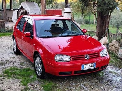 Usata VW Golf IV Highline 105 CV (77 kW) 2001 Berlina
