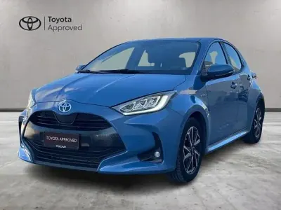 Usata Toyota Yaris Hybrid Trend 116 CV (85 kW) 2020 Blu Berlina
