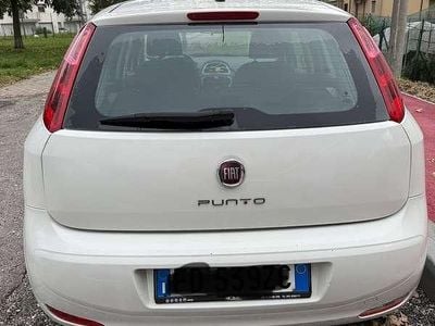 Usata Fiat Punto Street 69 CV (50 kW) 2016 Berlina