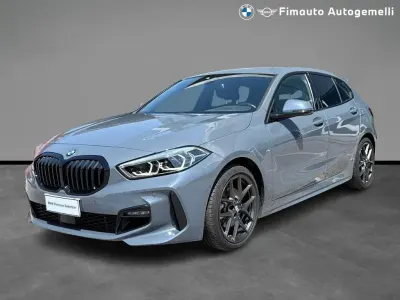 Usata BMW 116 M Sport 116 CV (85 kW) 2023 Grigio / metallizzato Utilitaria