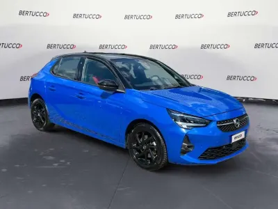 Usata Opel Corsa GS Line 101 CV (74 kW) 2022 Blu/azzurro Utilitaria