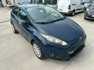 Usata Ford Fiesta Business Edition 95 CV (69 kW) 2015 Bluazzurro Utilitaria