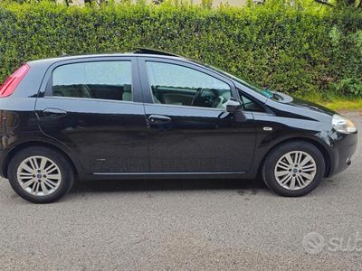 usata Fiat Grande Punto 1.3 MJT 90 CV 5 por