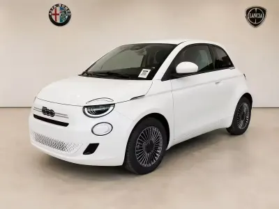 Usata Fiat 500e Icon 42 kW (58 CV) 2021 Bianco Berlina