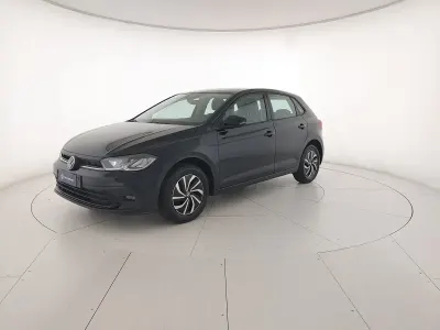 Usata VW Polo Life 95 CV (69 kW) 2025 Deep black perlato Utilitaria