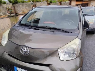 usata Toyota iQ 1.0 High