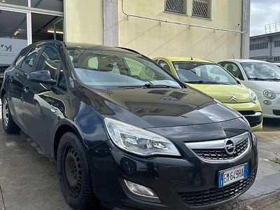 Occasion Opel Astra 110 ch (80 kW) 2012 Noir Break