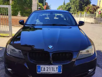 Usata BMW 320 Comfort Edition 177 CV (130 kW) 2009 Nero Berlina
