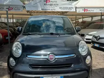 Usado Fiat 500L Lounge 95 CV (69 kW) 2016 Negro Monovolumen