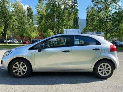 Grigio Usata 2012 Kia Rio Berlina | 6000 € (Buon prezzo)