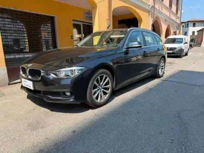 Usata BMW 318 150 CV (110 kW) 2018 Nero Station wagon
