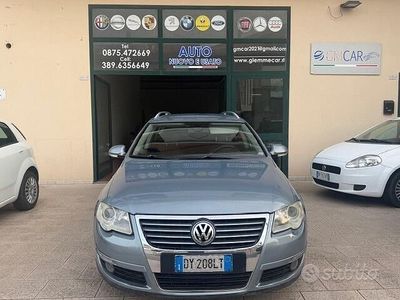 Usata VW Passat Highline 169 CV (124 kW) 2009 Blu Station wagon