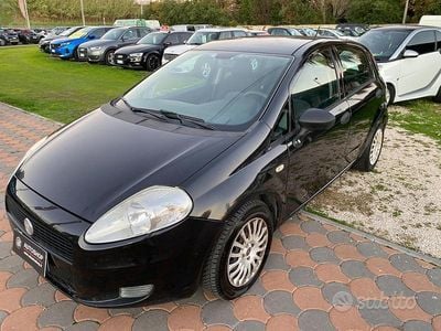 Usata Fiat Grande Punto S 75 CV (55 kW) 2012 Nero Utilitaria