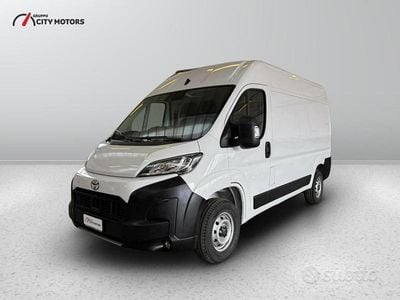 Nuova Toyota Proace 120 CV (88 kW) 2025 White sol Monovolume
