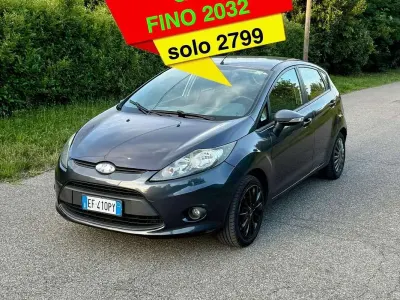Usata Ford Fiesta 95 CV (69 kW) 2011 Berlina