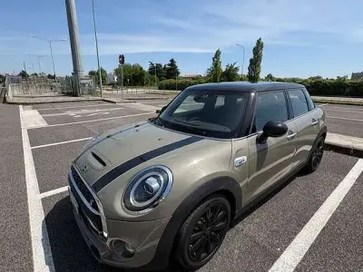 Usata Mini Cooper S Hype 192 CV (141 kW) 2018 Grigio Utilitaria