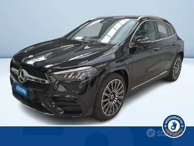 Usata Mercedes GLA200 AMG line 150 CV (110 kW) 2025 Nero SUV