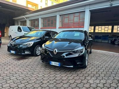 Usata Renault Clio V 91 CV (66 kW) 2022 Nero Berlina