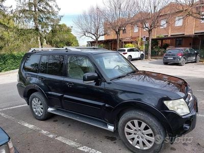Usata Mitsubishi Pajero Instyle 170 CV (125 kW) 2008 Nero SUV