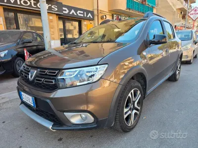 Usata Dacia Sandero Stepway 95 CV (69 kW) 2020 Marrone SUV