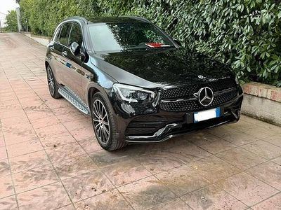 Usata Mercedes GLC300 245 CV (180 kW) 2019 Nero SUV