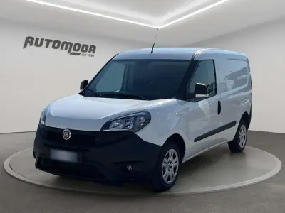 Usata Fiat Doblò 105 CV (77 kW) 2021 Bianco Monovolume