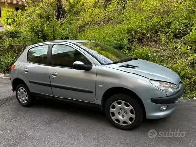 Usata Peugeot 206 68 CV (50 kW) 2004