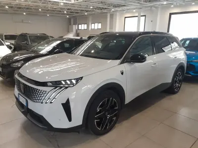 Usata Peugeot 5008 GT 145 CV (106 kW) 2025 Bianco SUV