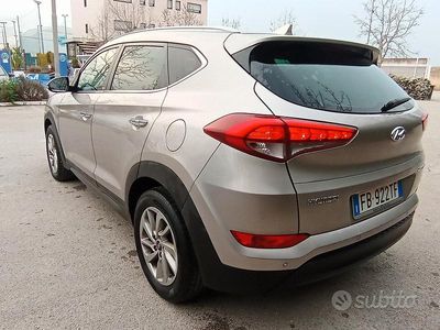 Usata Hyundai Tucson Xpossible 116 CV (85 kW) 2016 Grigio SUV