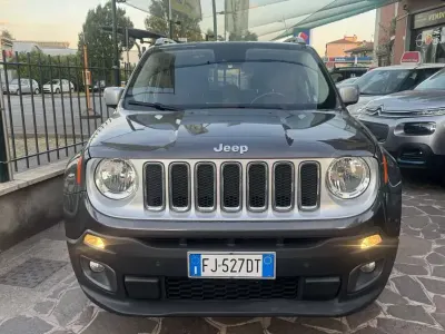 Usata Jeep Renegade Limited 140 CV (102 kW) 2017 Grigio SUV
