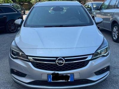 Usata Opel Astra 136 CV (100 kW) 2017 Grigio Station wagon