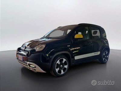 Usata Fiat Panda Cross Cross 70 CV (51 kW) 2025 Nero Utilitaria