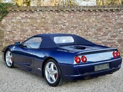 Usata Ferrari F355 381 CV (280 kW) 2000 Blu Cabrio