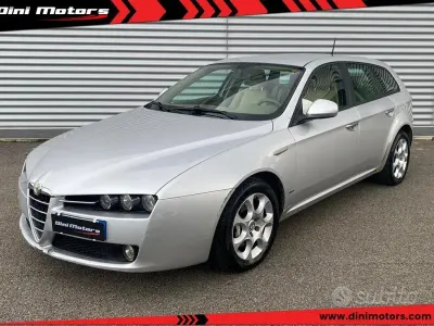 Usata Alfa Romeo 159 Progression 150 CV (110 kW) 2009 Grigio Station wagon