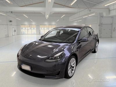 Grigio Usata 2021 Tesla Model 3 Berlina | 27.700 € (Buon prezzo)