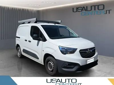 Usata Opel Combo Edition 100 CV (73 kW) 2022 Monovolume