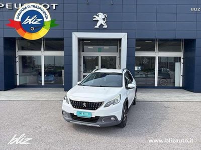 Usata Peugeot 2008 Allure 99 CV (72 kW) 2017 Bianco SUV