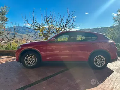 Usata Alfa Romeo Stelvio 190 CV (139 kW) 2020 Rosso SUV