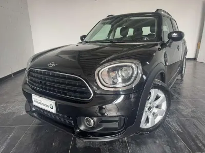 Usata Mini Countryman 116 CV (85 kW) 2020 Midnight black metallizzato SUV