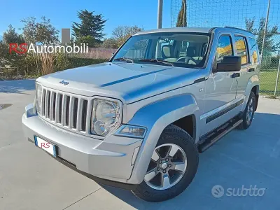 Second-hand Jeep Cherokee Sport 177 CP (130 kW) 2009 Gri SUV
