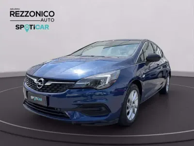 Usata Opel Astra Business Elegance 110 CV (80 kW) 2021 Blu metallizzato Berlina