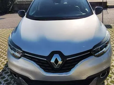 Usata Renault Kadjar Bose Edition 110 CV (80 kW) 2015 Argento SUV