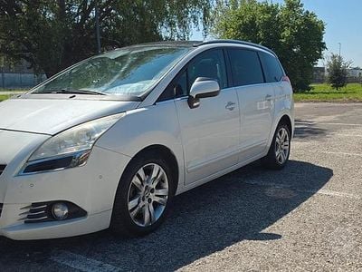 Usata Peugeot 5008 Business-Line 150 CV (110 kW) 2013 Bianco Monovolume