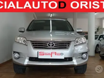 Usado Toyota RAV4 150 CV (110 kW) 2012 Gris SUV