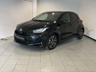Usata Toyota Yaris Hybrid Trend 115 CV (84 kW) 2021 Nero Utilitaria