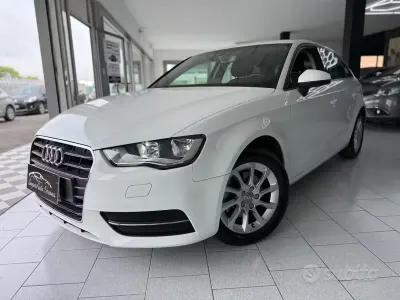 Käytetty Audi A3 Ambiente 110 HP (80 kW) 2016 Valkoinen Sedan