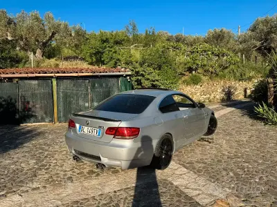 Usata BMW 325 218 CV (160 kW) 2008 Grigio Coupé